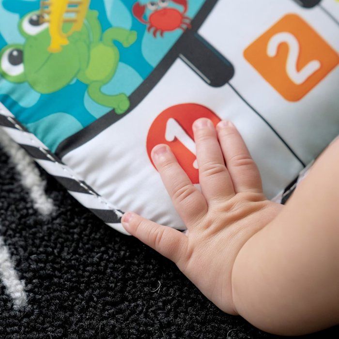BABY EINSTEIN Ocean Explorers Neptune's Kick & Explore musical play mat, crib toy, from birth