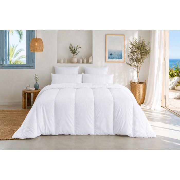 BLANREVE Lightweight Microfiber Duvet - 240 x 260 cm - White