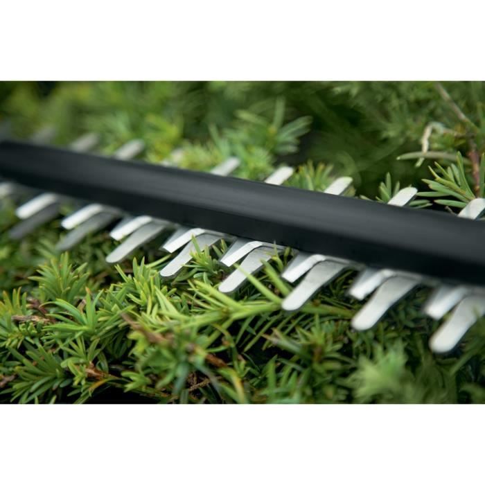 Bosch UniversalHedge Cut 18-55 cordless hedge trimmer without battery