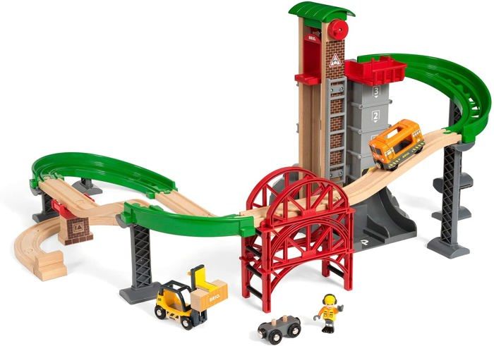 Brio World Grand Circuit Multimodal Platform - Box 32 pieces - Wooden train circuit - Ravensburger - From 3 years old - 33887