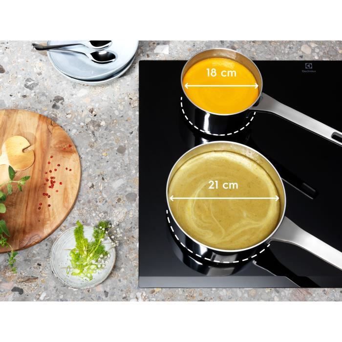 ELECTROLUX EIV734 - Induction hob - 4 cooking zones - 7350 W - 15 power positions - Black