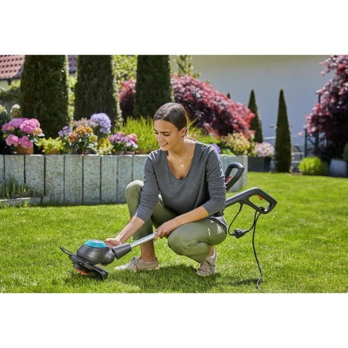 GARDENA EasyCut 450/25 String Trimmer - 450W - Ø25cm - RotorCut Line - Tilting Telescopic Handle - Protective Stirrup - (9870-20)