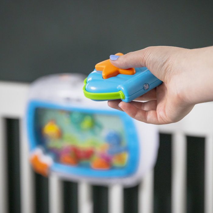 BABY EINSTEIN Sea Dreams Soother Night Light - Multicolor