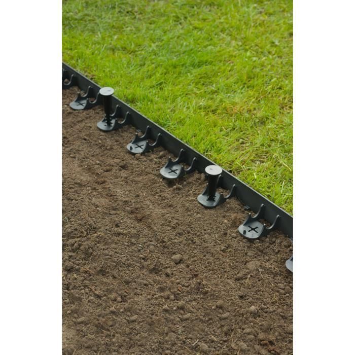 NATURE Polypropylene and polyethylene turf trim - 16 anchors - H 4,5 x (4 x L100) cm - Black