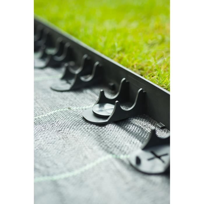NATURE Polypropylene and polyethylene turf trim - 16 anchors - H 4,5 x (4 x L100) cm - Black