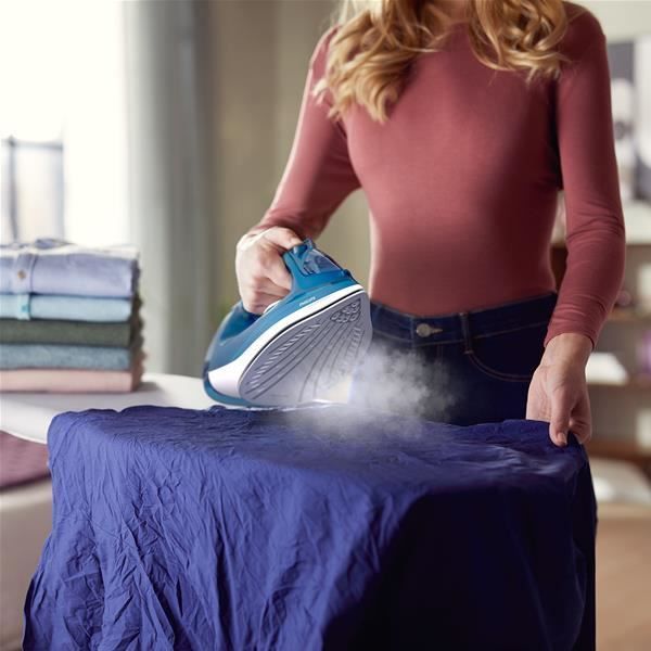 PHILIPS Iron 3000 Series DST3040/70, 2400W, Pressing 200 g/min, Steam output 40 g/min