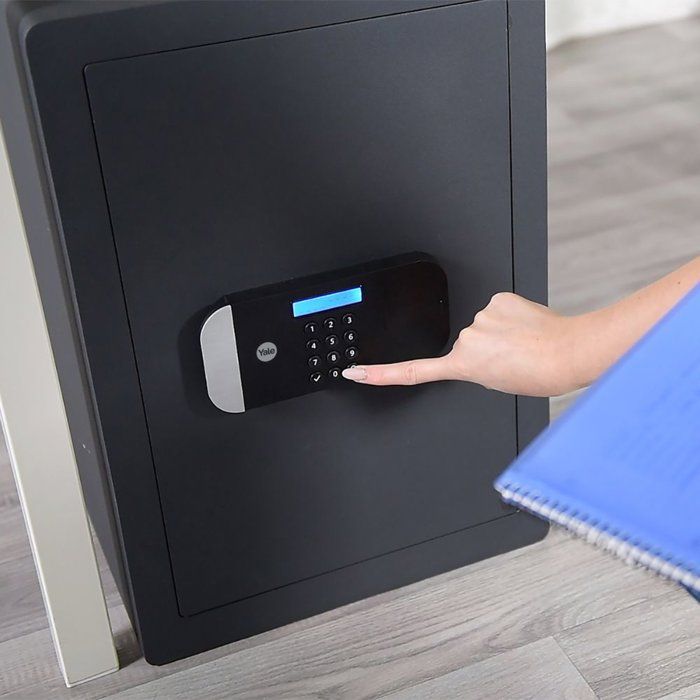 YALE High security safe with electronic lock (SKG certified), professional size H.52 x W.35 x D.36 cm (49.8 L)