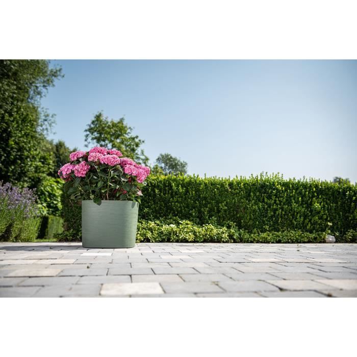 Pot with water reserve - GARDEN ID Respect - Verdigris 25 x 25 cm - 100% household waste - 100% recyclable - Structured surface.