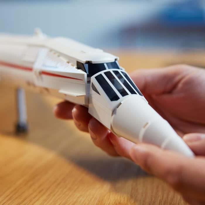 LEGO Icons Concorde, Airplane Model Building Kit for Adults, Aircraft Vehicle Set with Authentic Details and 3 Modes