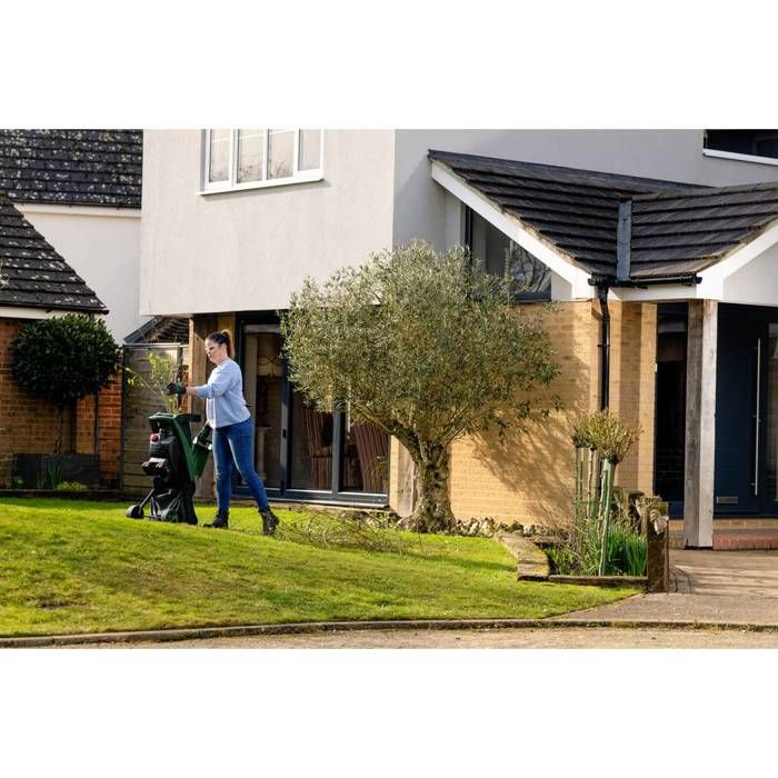 Bosch Home and Garden UniversalShredder Solo Cordless Shredder