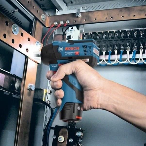 Bosch Professional GDS 12V-115 wrench + 2 3.0Ah batteries + L-BOXX - 06019E0103