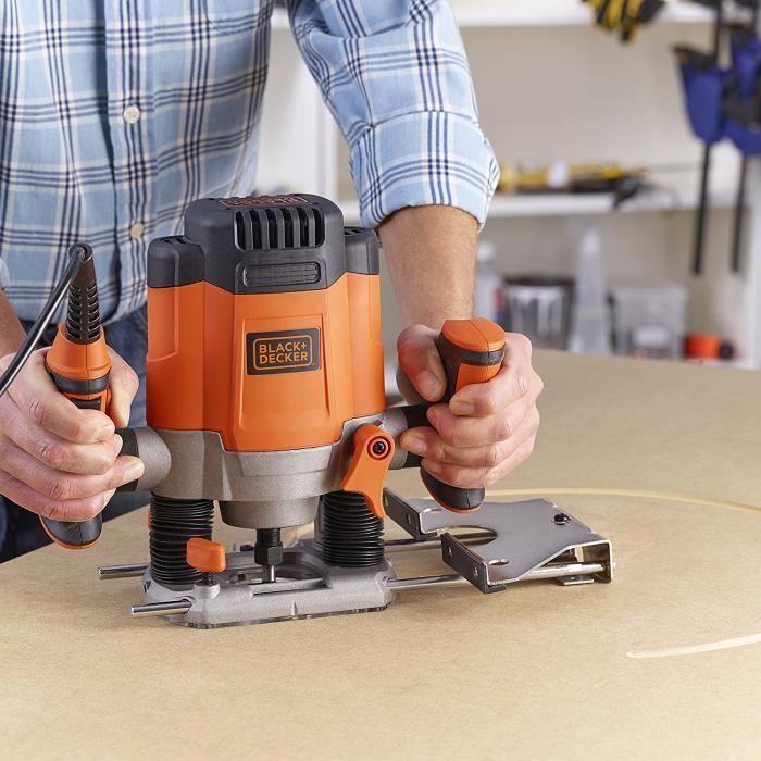 BLACK + DECKER KW1200E-QS 1200W router - 7 attachments