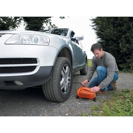 BLACK & DECKER Compressor 12 V 8.27 bar