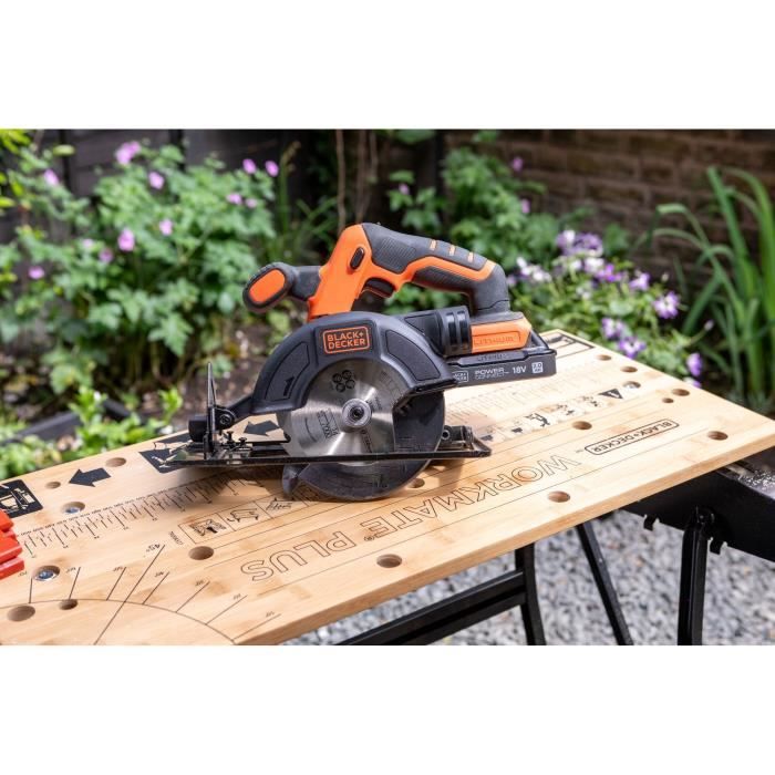 BLACK & DECKER Cordless circular saw BDCCS18N-XJ - 140 mm - 18 V
