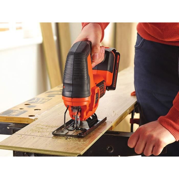 Black+Decker Wireless Sauty Scope 18 V BDCJS18N-XJ with 1 18W wood blade, delivered without battery