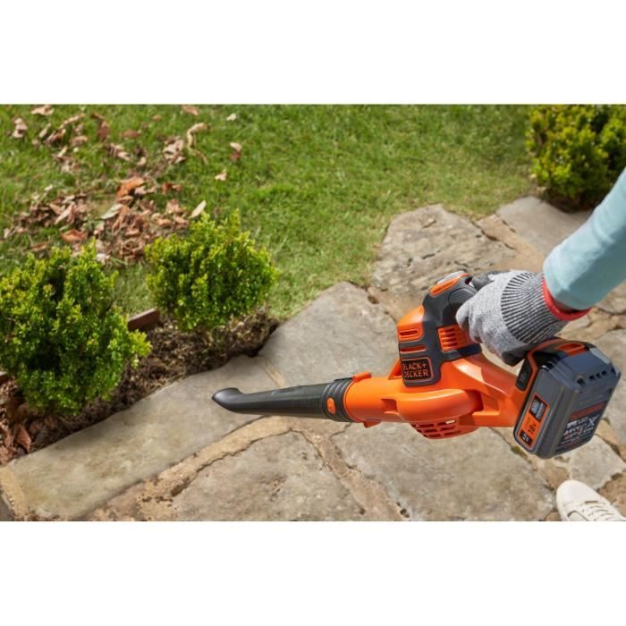 BLACK & DECKER Blower 18V - 2Ah - Wireless GWC1820PC