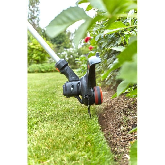 Black+33cm wireless 33cm cutter Decker BCST636L1 -QW 36V 2.5 Ah PowerCommand Pivotant 180 ° - Telescopic tube - 2 handles