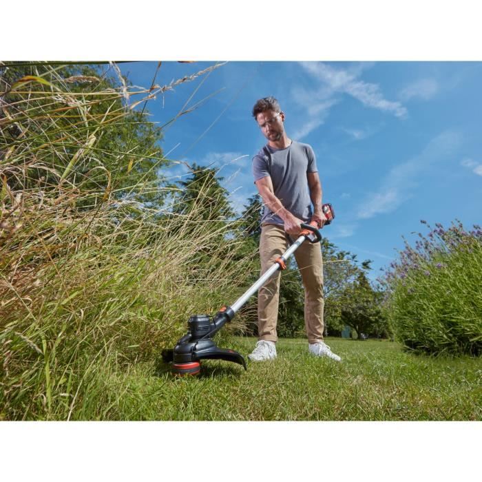 Black+33cm wireless 33cm cutter Decker BCST636L1 -QW 36V 2.5 Ah PowerCommand Pivotant 180 ° - Telescopic tube - 2 handles
