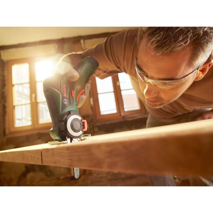 Bosch multiusage saw - Easycut 12 (delivered without battery or charger + 1 nanoblade wood + 1 blade range)