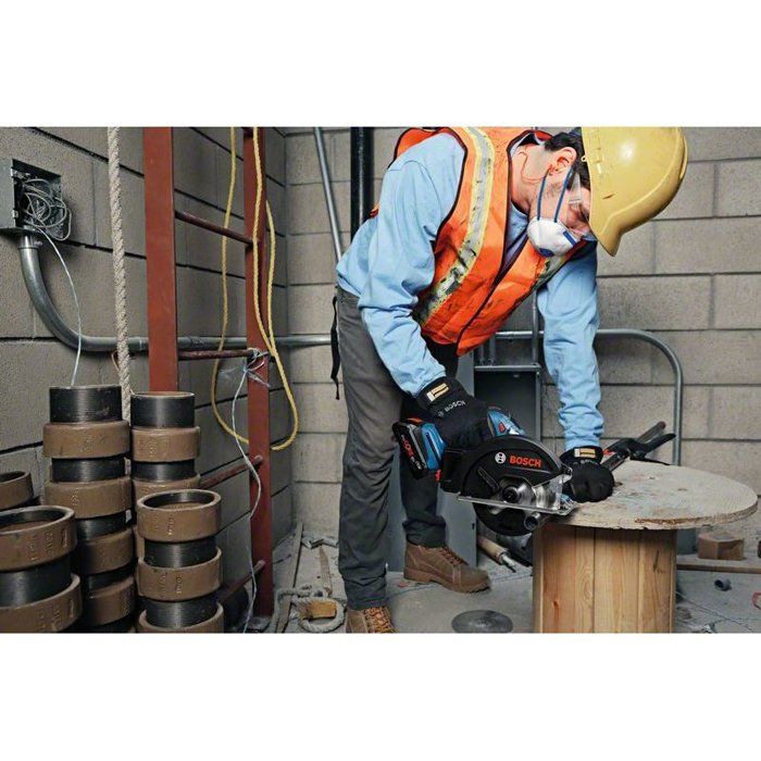 Bosch Professional GKM 18V-50 circular saw, 136mm blade diameter, without battery - 06016B8000