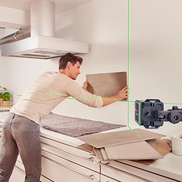 Bosch Cross Line Laser - Quigo + (7 m range, supplied with batteries, 1.1 m tripod and case)