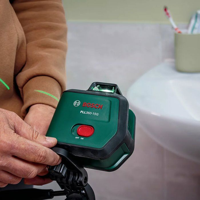 BOSCH Line Lasers - PLL 360-15G - Includes TT 120 tripod, MM3 clamp, protective case, and 1 Li-ion battery