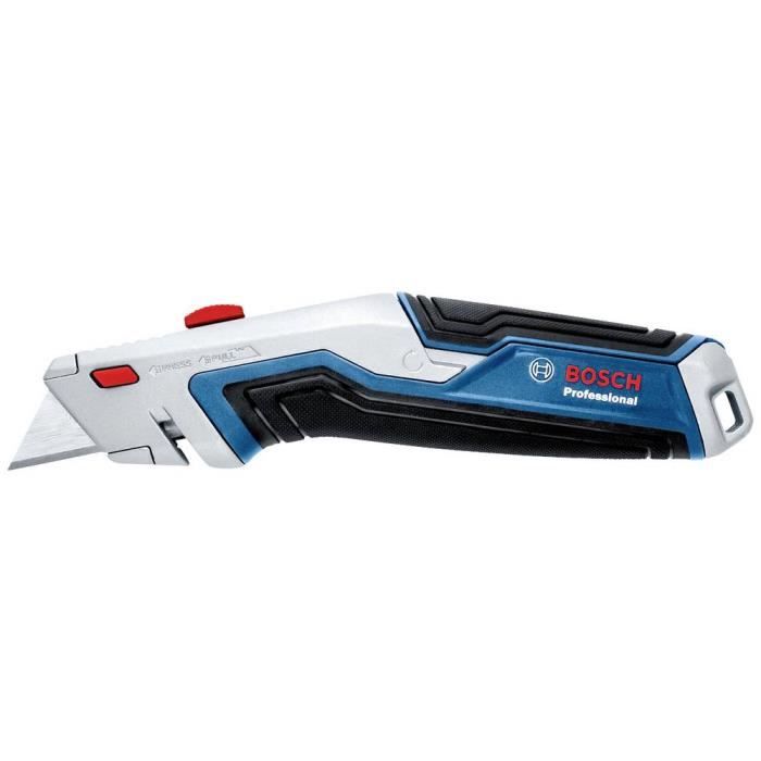 Universal carpet cutter