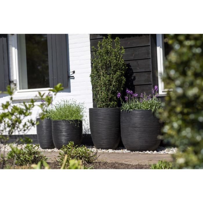 Ball flower pot - CAPI EUROPE - RIB NL - 43 x 41 cm - Black