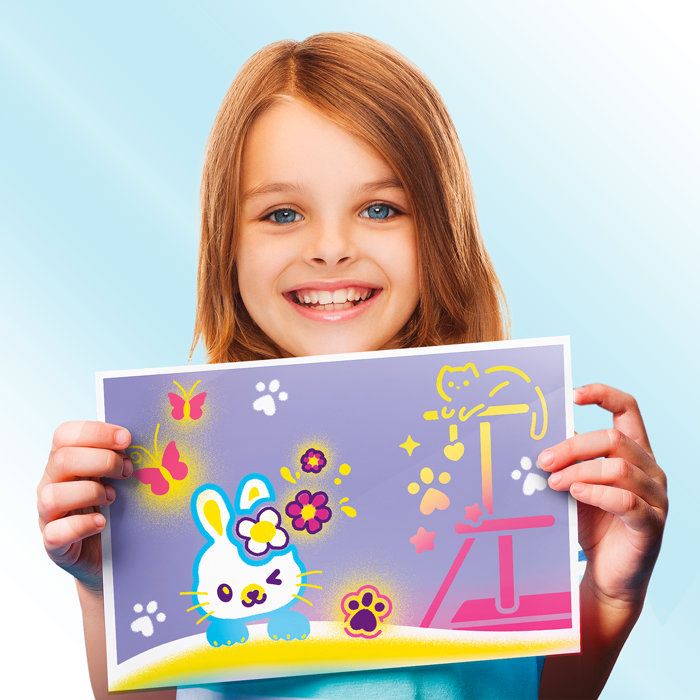 Canal Toys - Airbrush Art - Poster Creation Kit with electronic spray, stencils and markers - AIR 015