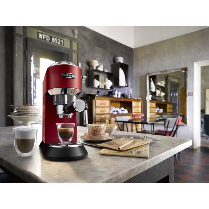 Delonghi EC685 classic espresso machine.