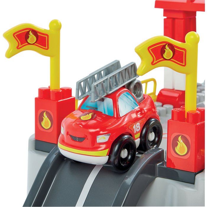 ECOIFFIER Abrick 1349 - Firefighter circuit barrel - 18 months - Firefighters on fire
