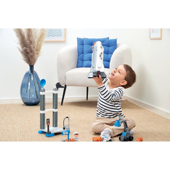 Space Base - brick construction - 18 months - Abrick