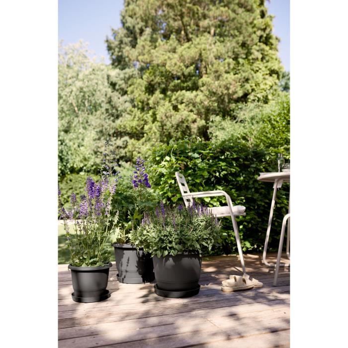 Flowerpot - ELHO - Amiga Round 30 - Black - L 30 x W 29.5 x H 22 cm - Outdoor - 100% recycled
