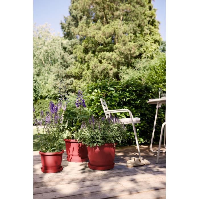 Flowerpot - ELHO - Amiga Round 30 - Red - L 30 x W 29.5 x H 22 cm - Outdoor - 100% recycled