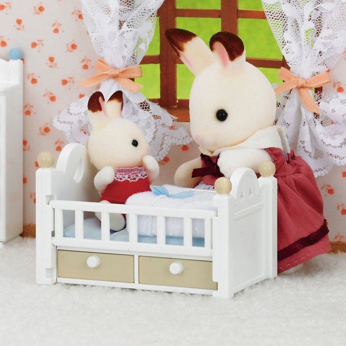 SYLVANIAN FAMILIES 5017 Baby Rabbit Chocolate Bed