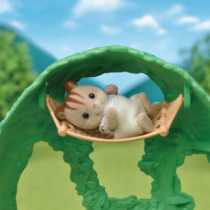 SYLVANIAN FAMILIES 5318 The Hut and Baby Ecureuil Roux