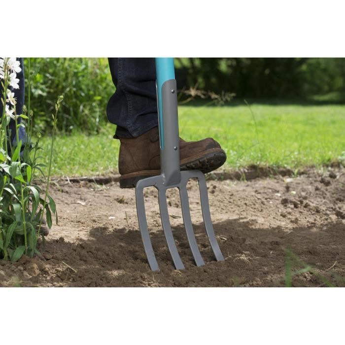 GARDENA NATURAL BECHER FORCE-WOOD HANDS 100% FSC-ERGO HAPE EN D-Dressed steel teeth-10 years warranty (17002-20)