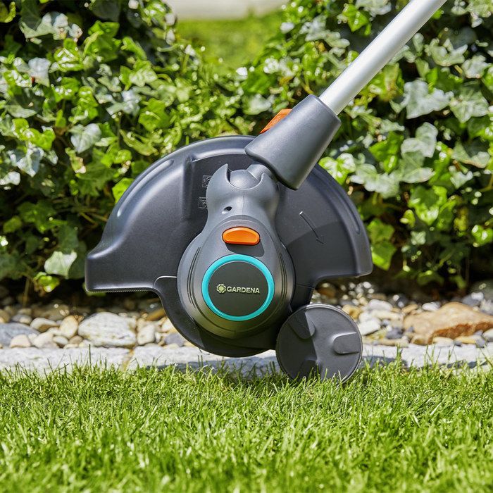 ComfortCut 550/28 - Cutting: 28 cm - Tiller handle - Rangement -Bordures function