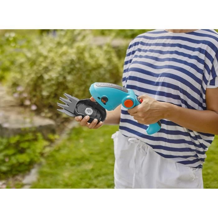 Kit a grass Cisail ComfortCut Li + Telescopic handle + wheels- 3.6 V/3.0 Ah- Protection of blades USB-C- 9889-20