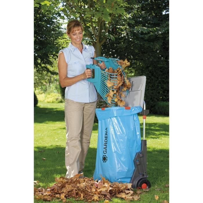 Gardena Garde A Gazon 2 in 1 XXL 77cm Combisystem - Reinforced plastic - 32 teeth - Grass rating - 25 years warranty (3107-20)