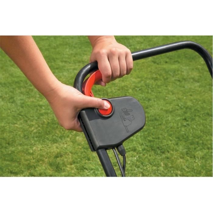 BLACK & DECKER aerator 600 W - 30 cm