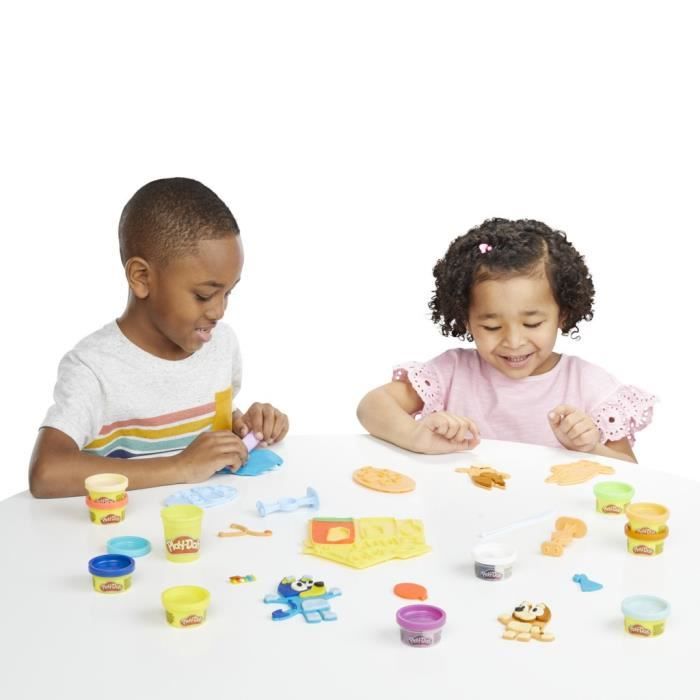Play-DOH Bluey box disguises itself with 11 jars of modeling dough