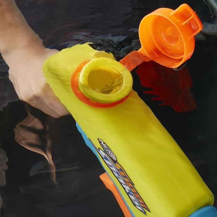 Nerf Super Soaker Wave Spray, Water blaster, the rotary nozzle creates wavy jets, exterior water toy
