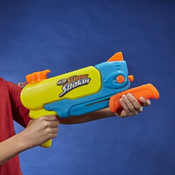 Nerf Super Soaker Wave Spray, Water blaster, the rotary nozzle creates wavy jets, exterior water toy
