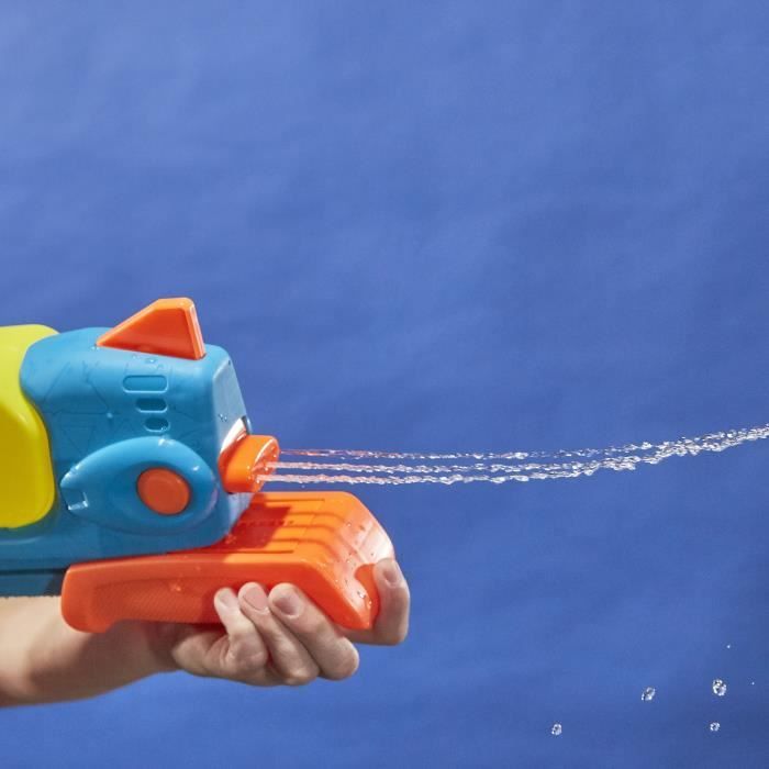 Nerf Super Soaker Wave Spray, Water blaster, the rotary nozzle creates wavy jets, exterior water toy