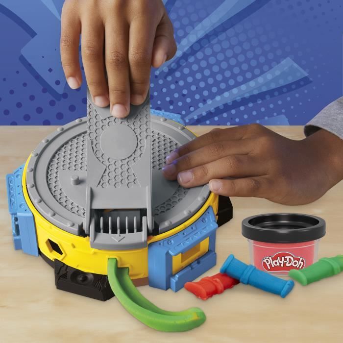 Play-Doh Hulk Smash It All, Modeling Clay Set with Hulk Figure, Ages 4 and Up, Marvel