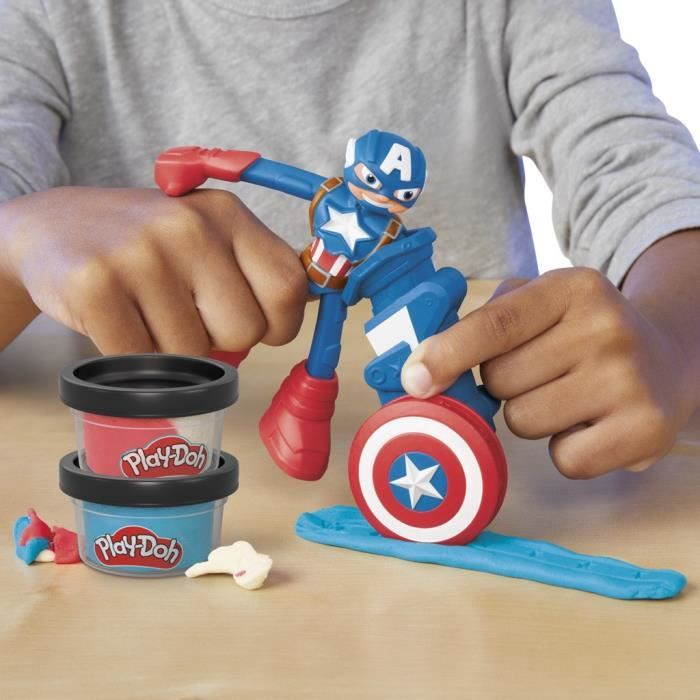 Play-Doh Captain America, Stamper Shield set with flexible figure, accessories and modeling clay, from 4 years old, Marvel