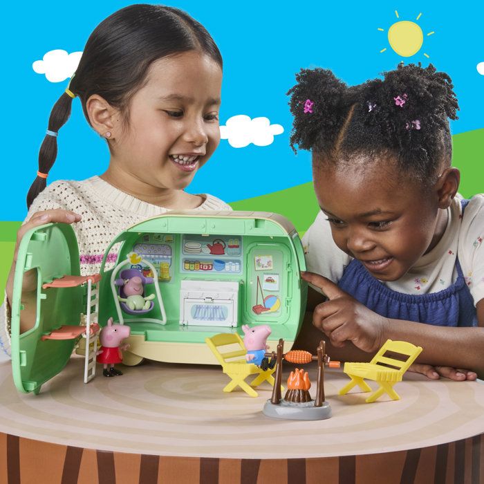 Peppa Pig: The Three Little Pigs' Trailer, 3-piece figure set featuring Baby Evie, preschool toys for children ages 3 and up