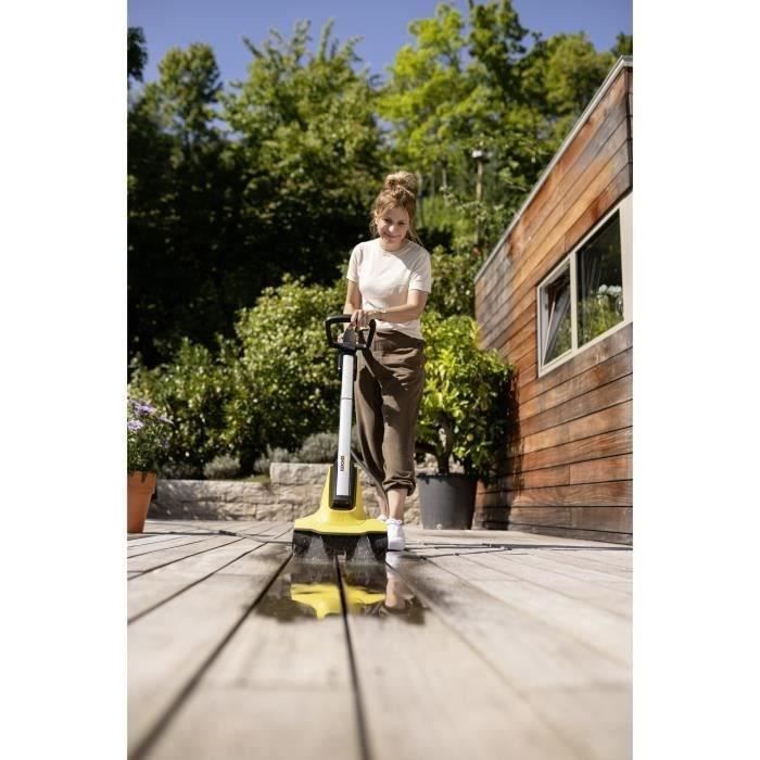 KARCHER patio cleaner PCL 3-18 (Supplied with 18V / 2.5 Ah battery + charger)