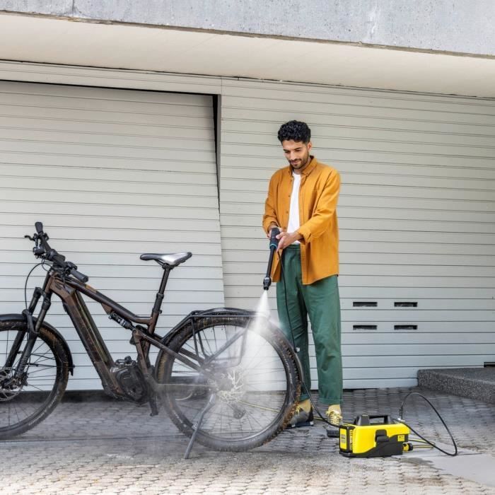 OC 6-18 medium pressure mobile cleaner (with 18 V / 2.5 Ah battery + standard charger)